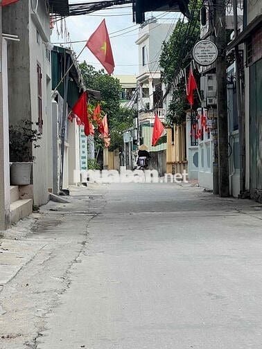 B bán nhà 5tầng garaôtô Thọ Am ,niên Ninh , thanh trì thành phố Hà Nội