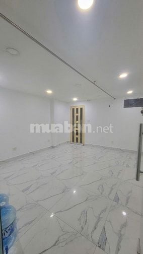 5x16m, 4 lầu mặt tiền Lạc Long Quân, Q11. Giá 35 triệu (6PN, 6WC)