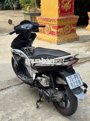 Xe AirBlade 2010 FI rin ròn