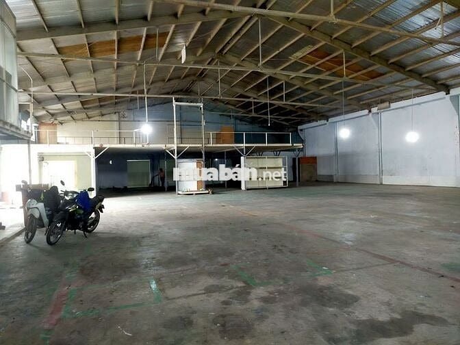 Cho thuê kho xưởng DT 1200m2 - 80tr/th - đường 12m - cont40f vào ok