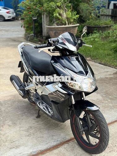 Xe AirBlade 2010 FI rin ròn