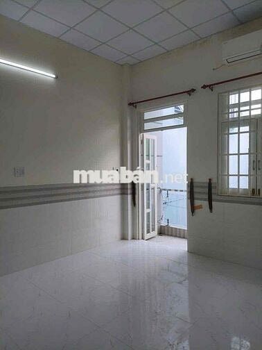 🏡 BÁN NHÀ LẠC LONG QUÂN – PHƯỜNG 10, TÂN BÌNH – GIÁ CHỈ 5.2 TỶ