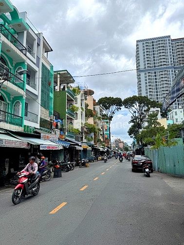 BÁN NHÀ 2 MẶT TIỀN TRƯỚC VÀ SAU : 538 NHẬT TẢO - P. 7 - Q. 11- TPHCM