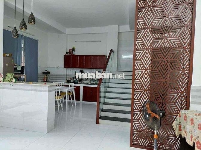 🏡 BÁN NHÀ LẠC LONG QUÂN – PHƯỜNG 10, TÂN BÌNH – GIÁ CHỈ 5.2 TỶ