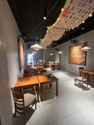 Cho thuê nhà mặt tiền Trường Sơn, P.15, Q.10 giá 45tr 