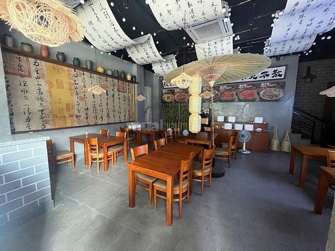 Cho thuê nhà mặt tiền Trường Sơn, P.15, Q.10 giá 45tr 