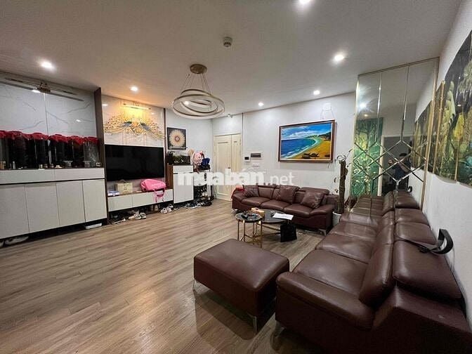 Chung cư Thái Hà, 124m, 3ngủ, Căn góc, Sổ lâu dài, Nhà mới đẹp ở ngay