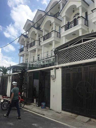 NHÀ ( HÀ HUY GIÁP ) 4 x 19m2.  1Tr. 4 Lầu. SHR. Giá: 5.850tr