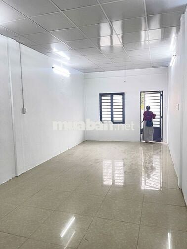 Nguyên căn mới đẹp cho thuê MT Âu Cơ - Đoạn Gần Vòng Xoay Lê Đại Hành.