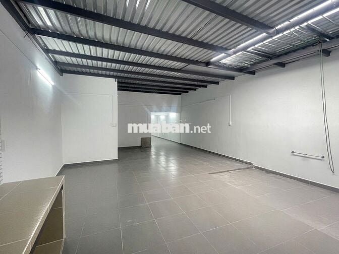 Nguyên căn mới đẹp cho thuê MT Âu Cơ - Đoạn Gần Vòng Xoay Lê Đại Hành.