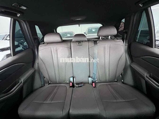 VinFast Lux SA2.0 2020 2.0 AT - 41000 km
