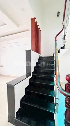 NHÀ ( HÀ HUY GIÁP ) 4 x 19m2.  1Tr. 4 Lầu. SHR. Giá: 5.850tr