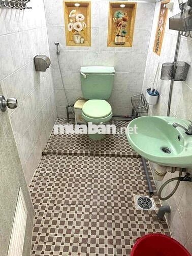 Cho Thuê Nhà Mat Tiền Đuong Số-P13-Quận 6