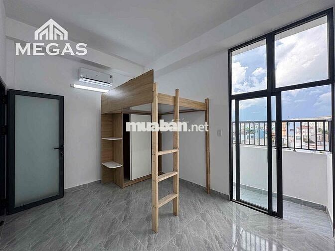 Mới Xây 100% - Ban Công Riêng - Đầy Đủ Nội Thất - Phan Văn Hớn