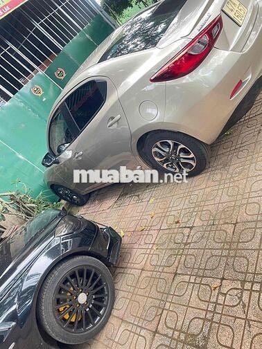 Mazda 2 2016  1.5 AT Sedan - 188000 km