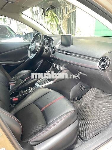Mazda 2 2016  1.5 AT Sedan - 188000 km