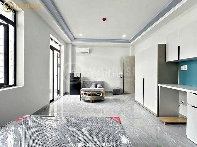 Cho thuê căn hộ đầy đủ nội thất ban công thoáng đường Lê Văn Sỹ Quận 3