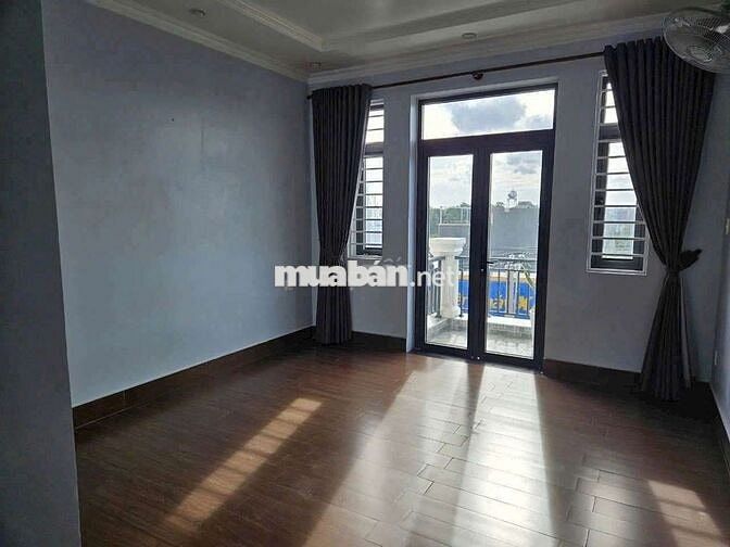 Cho thuê nhà đg.nội bộ cmt8.p7.tân bình