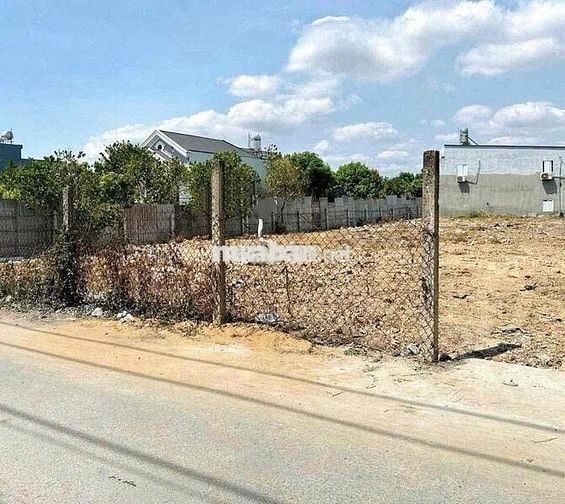 ĐẤT THỔ CƯ 500m2 600 TRIỆU SẴN SỔ HỒNG RIÊNG MẶT TIỀN ĐƯỜNG LỚN