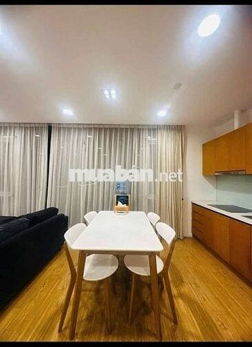 Tôi cần bán nhà lô góc mặt phố Quảng Khánh 6tầng thang máyfull nộithất