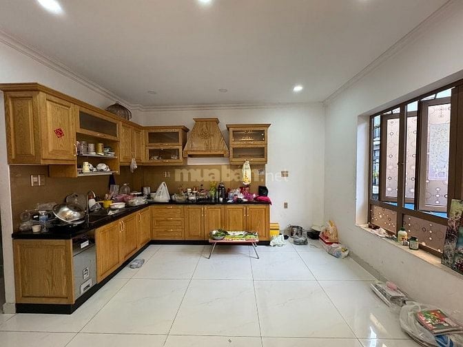 Cho thuê nhà 4 lầu - 31 Lê Tự Tài, khu kinh doanh, xe tải vào tận nhà