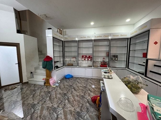 Cho thuê nhà 4 lầu - 31 Lê Tự Tài, khu kinh doanh, xe tải vào tận nhà