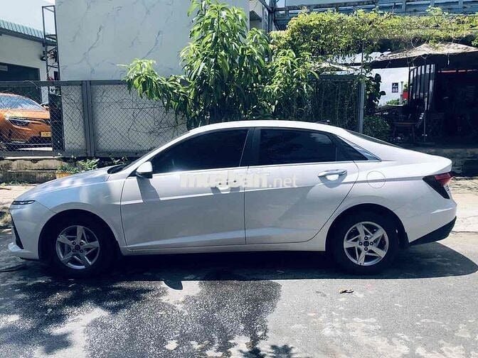 Hyundai Accent 2024 1.5 AT - 15000 km