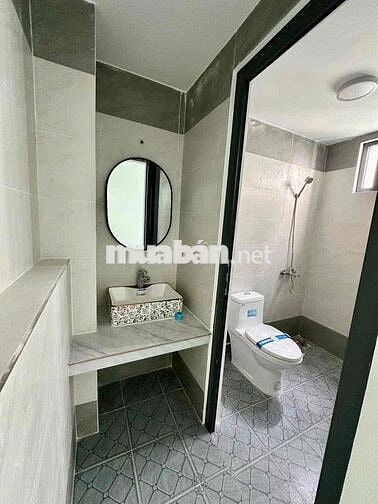 NHÀ MỚI XÂY XONG .khu thái sợ long hậu . Trục đường số 5 .