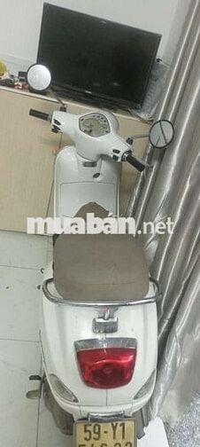 Xe vespa LX 125 đời 2010, giấy tờ đầy đủ.