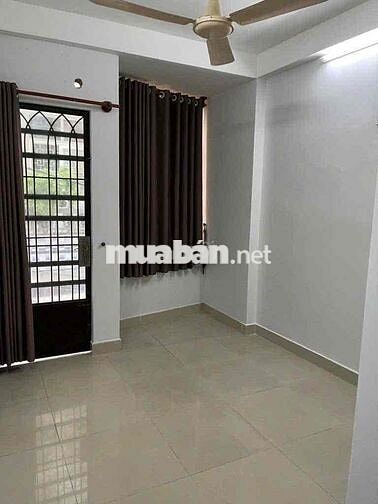NGUYÊN CĂN QUẬN 1 - CÓ MÁY LẠNH - 4PN