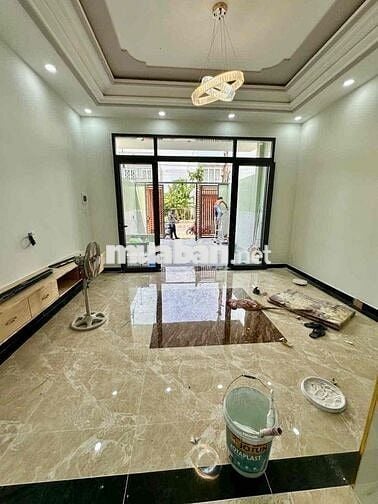 NHÀ MỚI XÂY XONG .khu thái sợ long hậu . Trục đường số 5 .