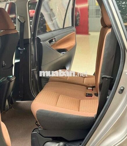 Toyota Innova 2018 2.0E - 116000 km