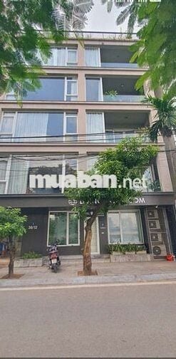Tôi cần bán nhà lô góc mặt phố Quảng Khánh 6tầng thang máyfull nộithất