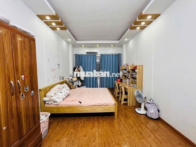Bán nhà phố Ngọc Hà,10,6 tỷ, DT: 57 m2 , sử dụng 60 m, ngõ xe ba gác