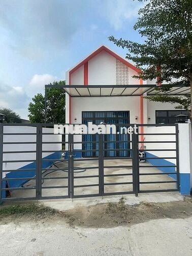 Nhà An Cư, 2 phòng ngủ, sân trước ô tô, đường Cầu Sao Gò Dầu Tây Ninh