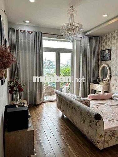 NHÀ 2 TẦNG - HẺM 6M XE HƠI VÀO NHÀ - DT 90m2 - NHÀ 2 TẦNG - GIA 5,x