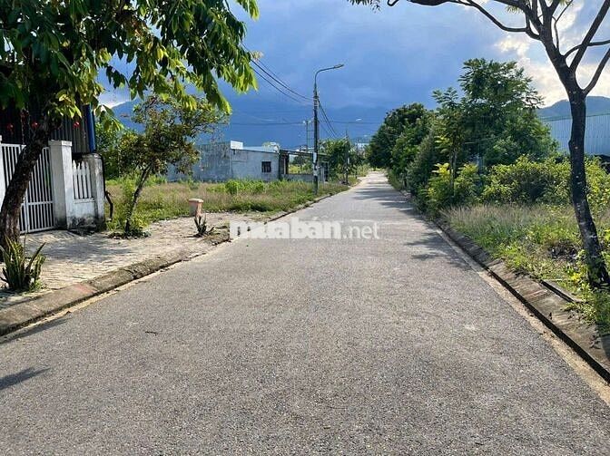 Đất Tái định cư Nam nhà vườn Hòa Ninh giá rẻ