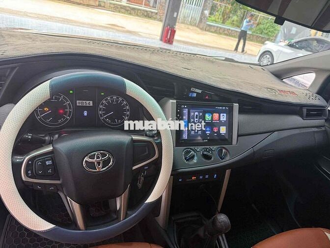 Toyota Innova 2018 2.0E