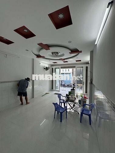 Nhà 1 trệt+1 lầu 4×20 hẻm xe hơi ngay gần hồ học lãm- võ văn kiệt