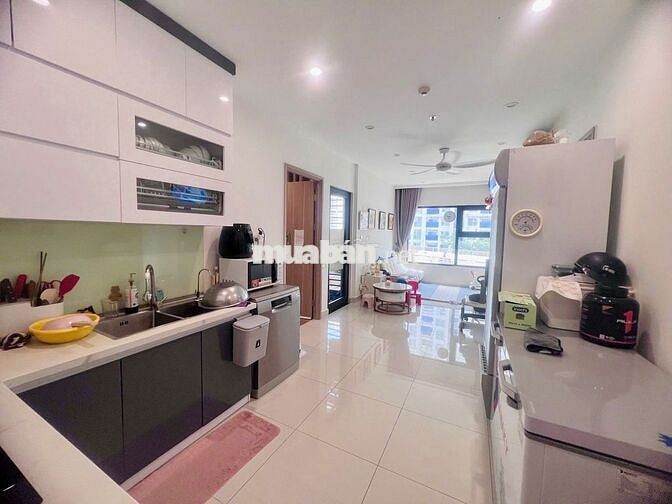 Chính chủ Bán căn hộ 2PN 61,5m² full gỗ – Vinhomes Smart City Tây Mỗ