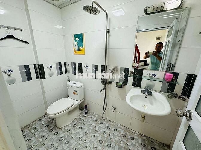 TRỊNH VĂN BÔ - OTO ĐỖ CỔNG - BÃI OTO NGAY CẠNH NHÀ - CẠNH TRƯỜNG FPT