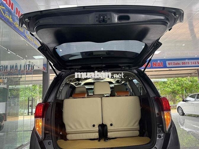 Toyota Innova 2018 2.0E