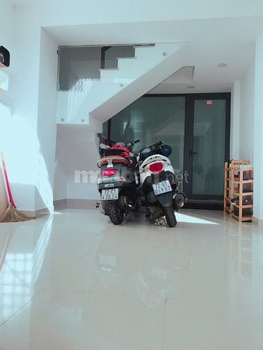 CHDV cao cấp 5 tầng Điện Biên Phủ P15 BT giá 7,5 tỷ