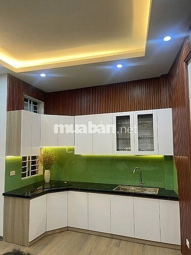 chính chủ bán nhà ngõ 213 tân mai 30m 5 tầng gần mặt phố