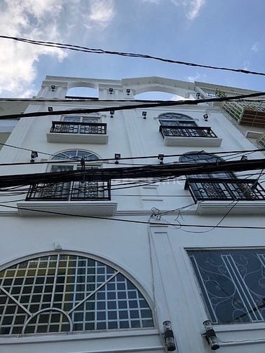 CHDV cao cấp 5 tầng Điện Biên Phủ P15 BT giá 7,5 tỷ