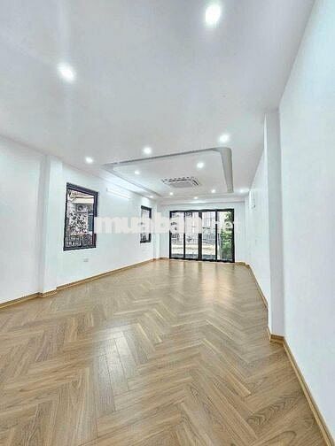 Đối diện Aeon Mall - Lô góc - Thang máy - Gara ô tô - 55m chỉ hơn 11