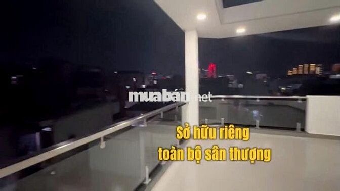 Cho thuê căn hộ lầu 3 tại Bình Thạnh gần Lăng Ông Bà Chiểu, sân thượng