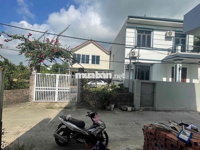 🔥XÁT BÌA LÀNG – NHÀ 3 TẦNG 1 TUM, NỞ HẬU – Ô TÔ 7 CHỖ VÀO NHÀ – TIỆN Í