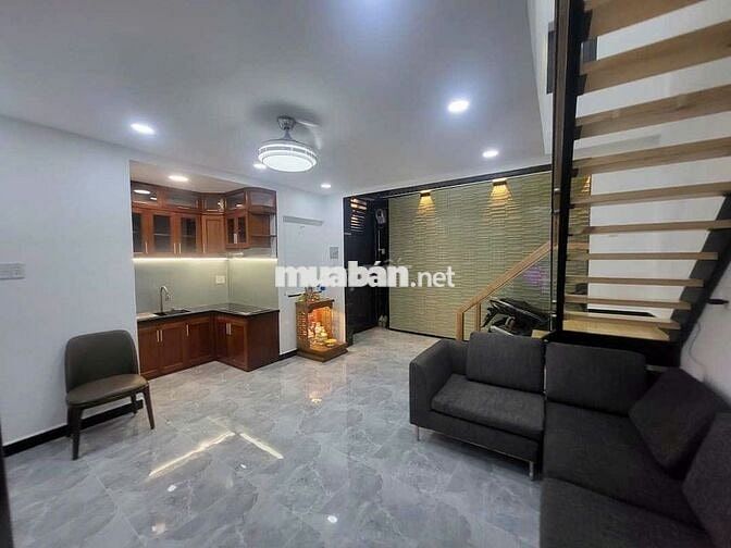 NHÀ KHÁNH HỘI Q4- 2 LẦU- 40m2 NGANG 6m- KO QH- GIÁ 5 TỶ NHỈNH