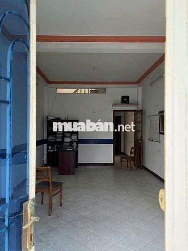 Cho thuê MT Đinh Bộ Lĩnh 4x20m, 3 lầu vĩa hè rộng giá 39 triệu